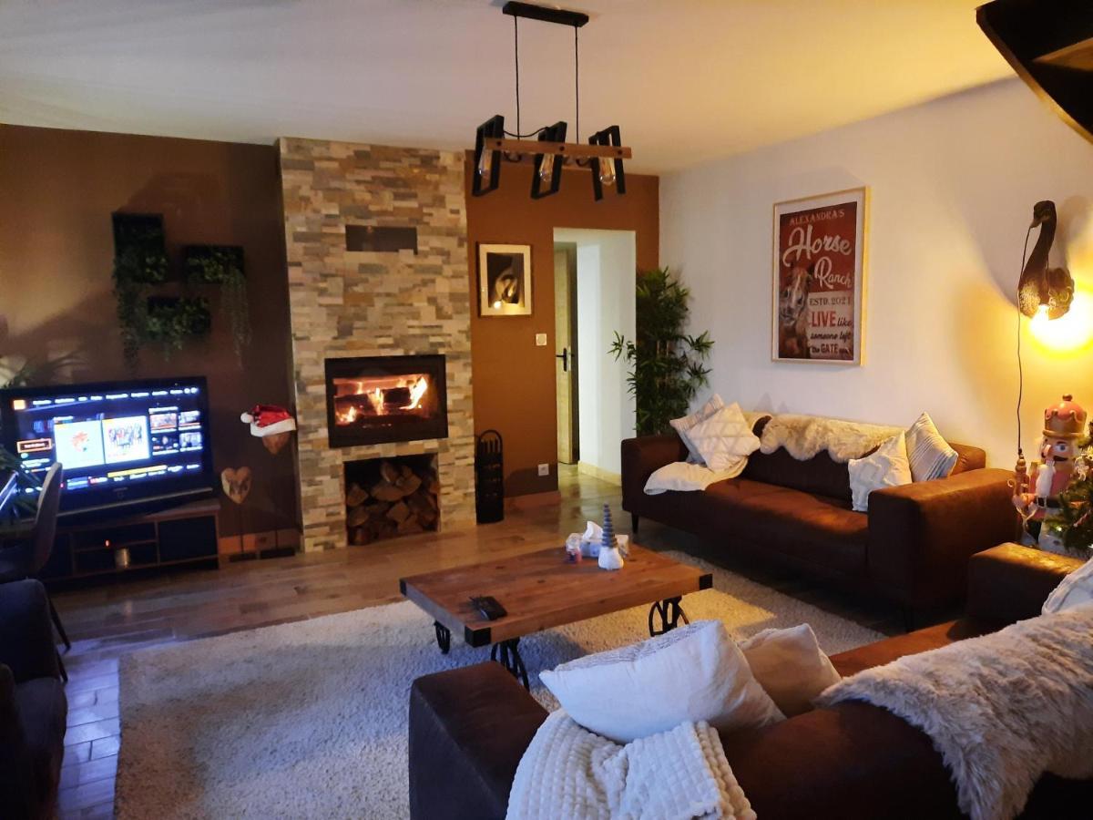 Вилла Madelaine Ranch, Nouvelle Piscine 2025 Le Gast Экстерьер фото